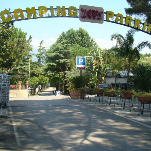 Camping Zeus Pompéi