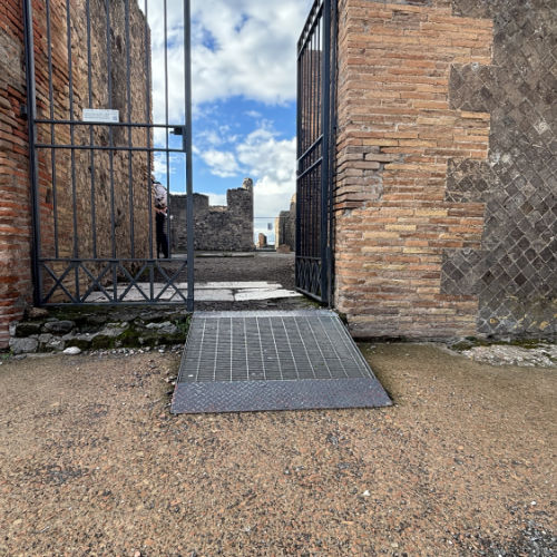 Ruines de Pompéi pour handicapées